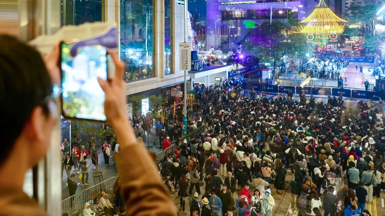 New Year’s Eve revellers hope for peace as crowds flock to Hong Kong lights show