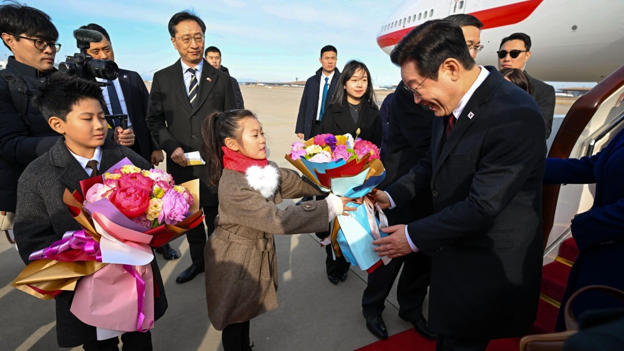 Južnokorejski predsednik Lee Jae Myung obiskal Kitajsko s ciljem posredovanja glede Korejskega polotoka