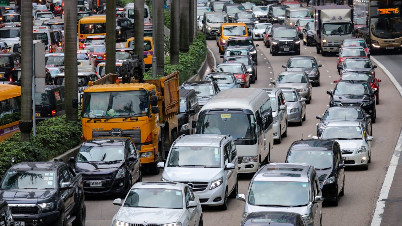 Over 1,000 apply as online slots for test-free Hong Kong driving licence snapped up