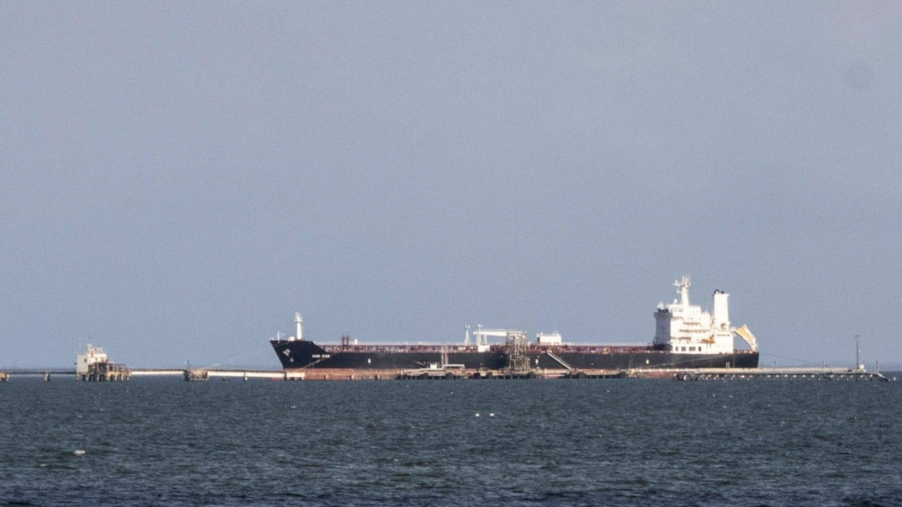 2 supertankers sailing to pick up Venezuelan oil for China make U-turn, ship data shows插图 2 supertankers sailing to pick up Venezuelan oil for China make U-turn, ship data shows插图