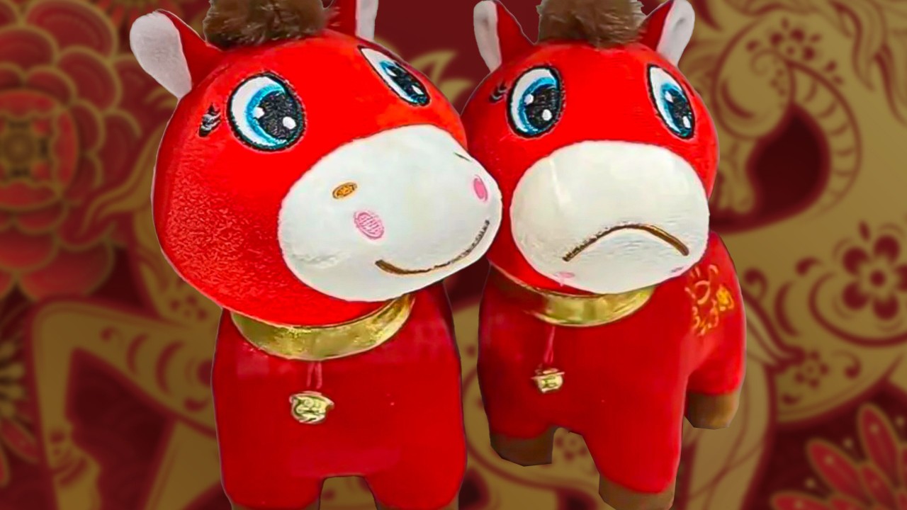 China factory production error gives toy horses’ mouths pouty curves, wins hearts, boosts sales
