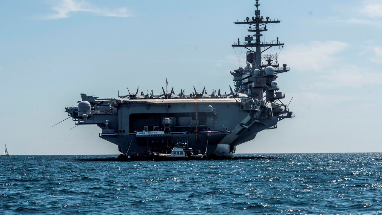 US aircraft carrier steams from South China Sea to Mideast after Trump threat against Iran插图