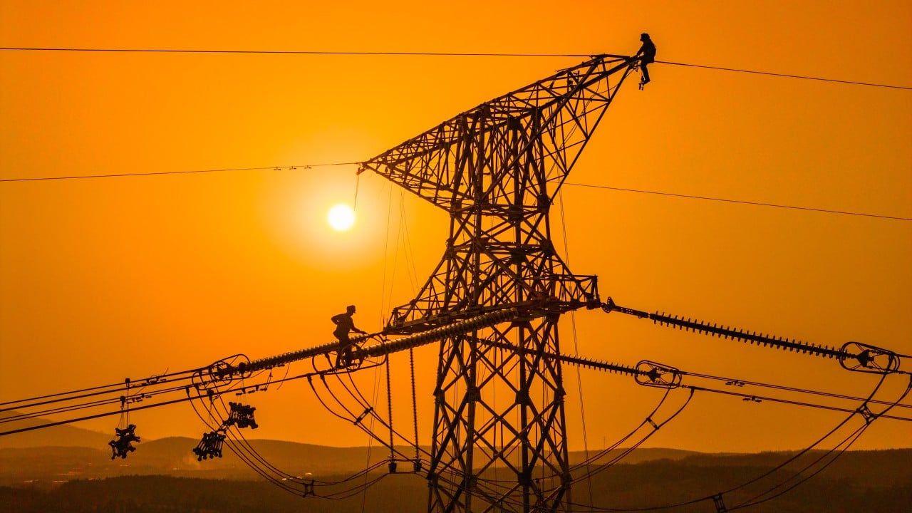 AI is reshaping US-China tech race â can electricity tilt the balance?