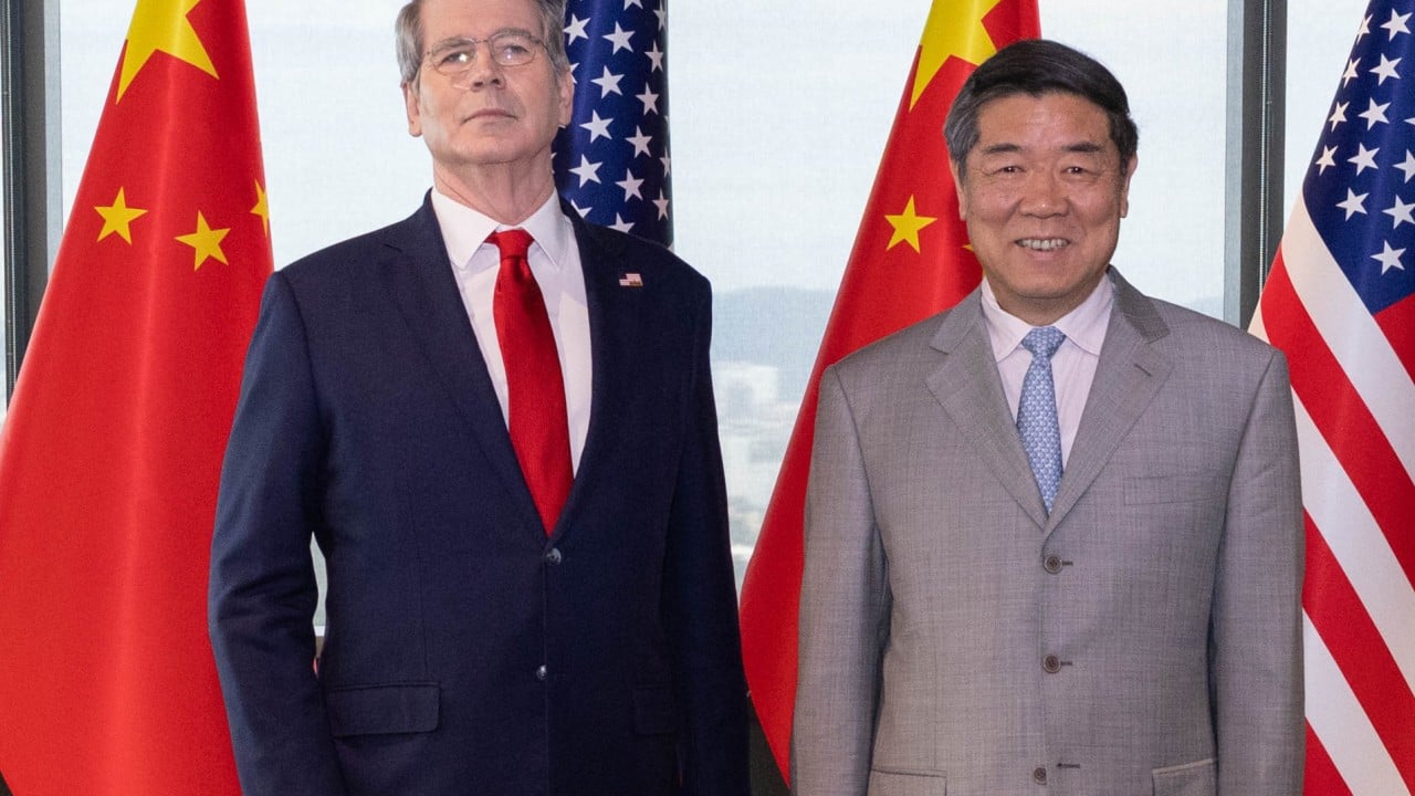 Bessent meets China’s He Lifeng in Davos, praises trade progress on soybeans, rare earths