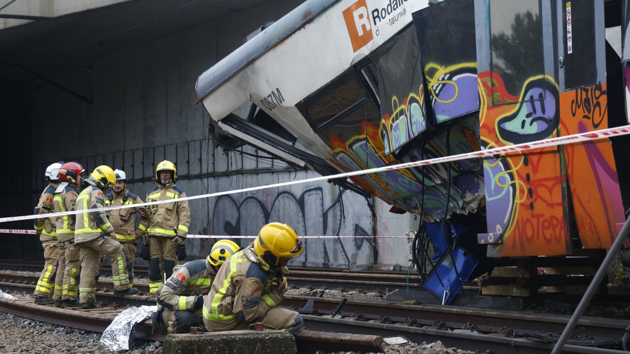 Spain’s train drivers call three-day strike after deadly accidents