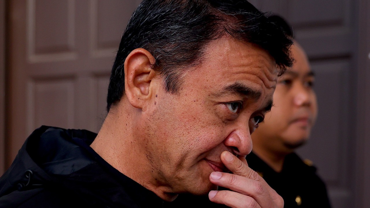 Malaysian ex-army chief, wife deny laundering US$544,000 in military procurement scandal