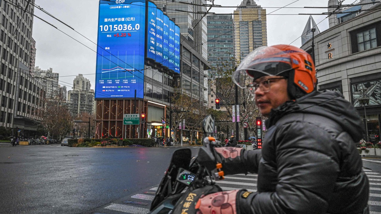 China may cut GDP goal, Trump at Davos, Starmer visit