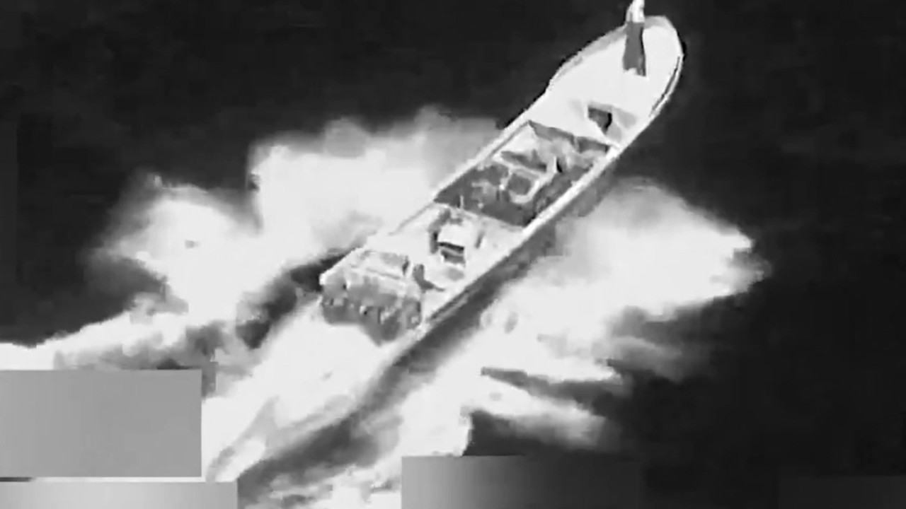 US kills 2 in first known strike on alleged drug boat since Maduro’s capture插图 US kills 2 in first known strike on alleged drug boat since Maduro’s capture插图