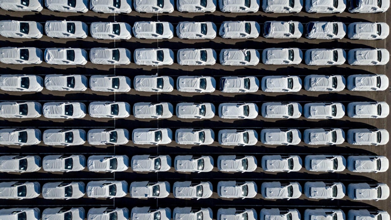 Chinese carmaker BYD chases 24% export growth with new models, more showrooms abroad