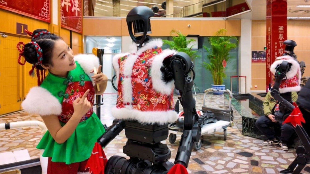 Chinese tech giants Tencent and Baidu join fight for Spring Festival spotlight