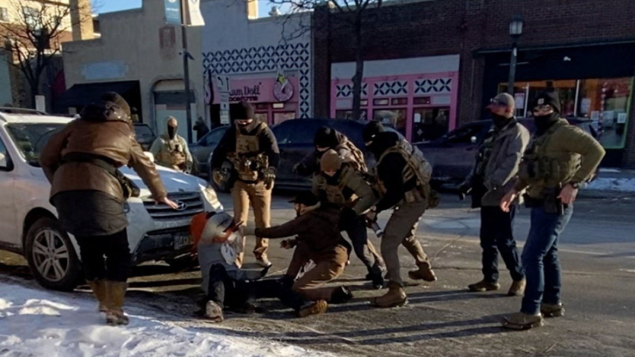 Alex Pretti shot at by 2 different federal agents in Minnesota: report