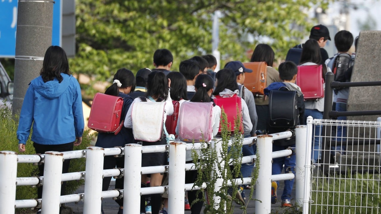 日本の子どもの自殺は1980年以来最高水準に達する 日本の子どもの自殺は1980年以来最高水準に達する