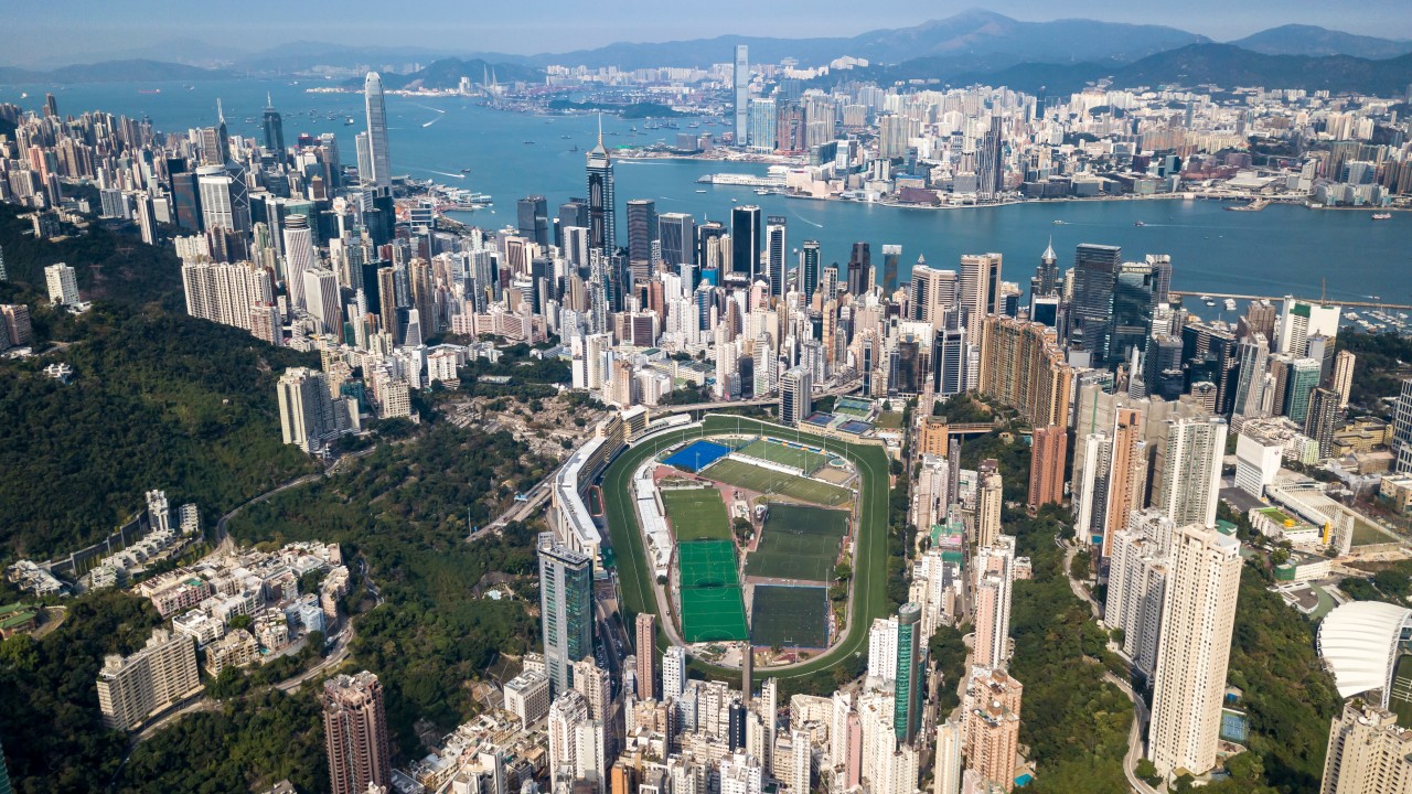 Soaring Hong Kong rents: tenants pay more – and fight for shrinking space