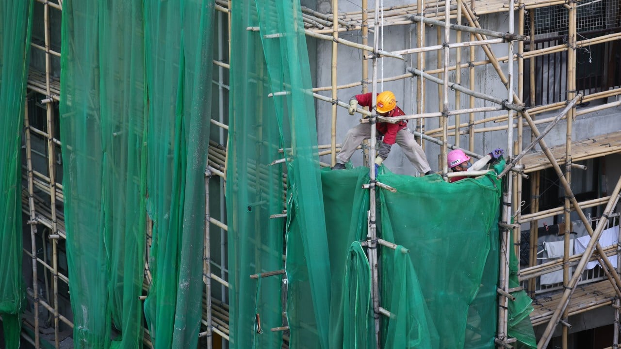 Small Hong Kong firms struggling with scaffold net safety costs: contractor