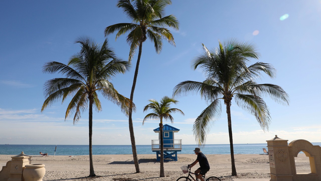 6 sustainable travel tips to make your 2026 holiday more climate-friendly