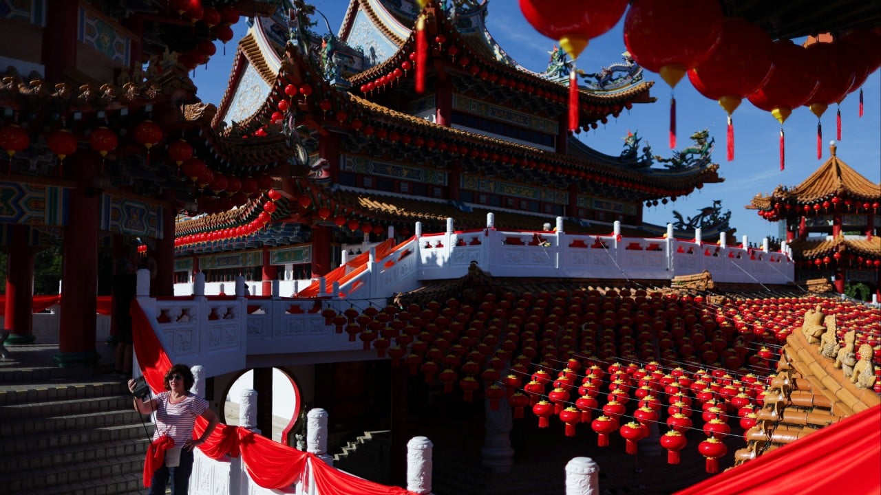 Malaysian minister slams rude staff hindering tourism: ‘do you know who I am?’