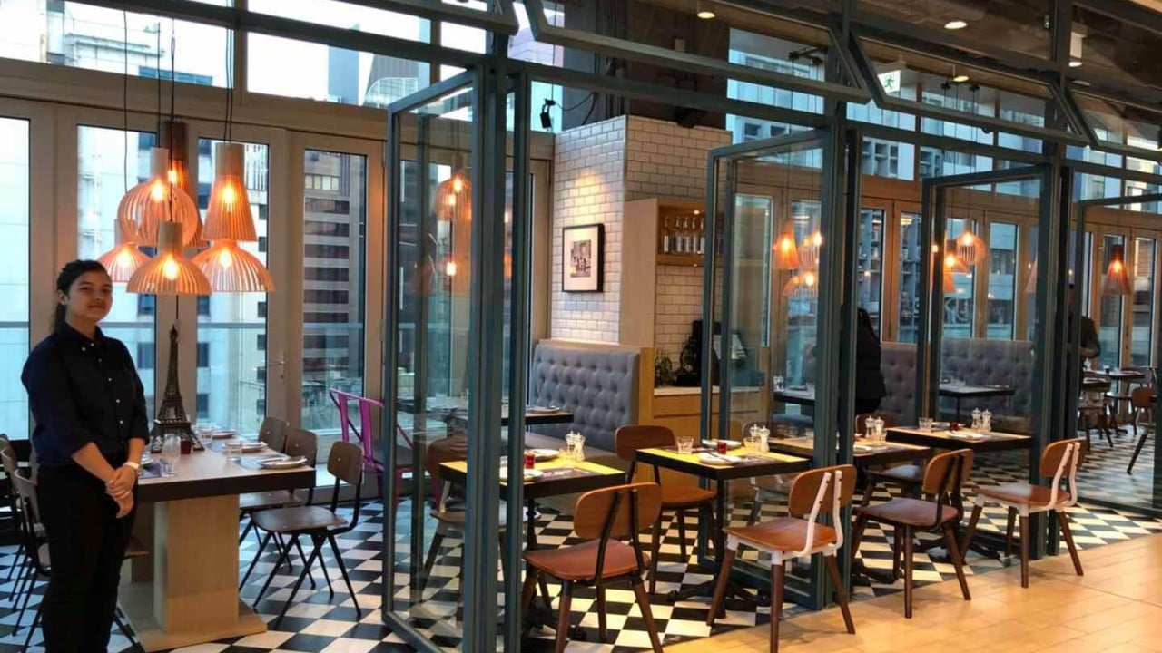 Hong Kong diners urged to avoid raw oysters as more food poisoning cases found