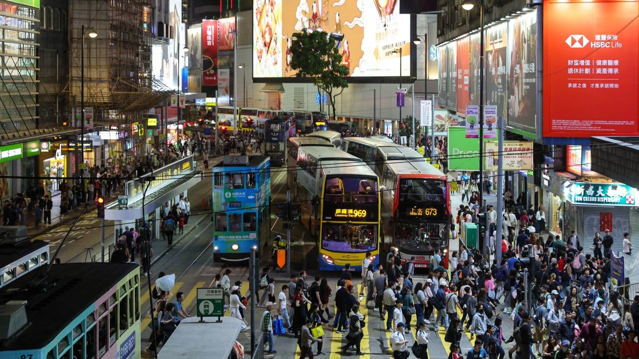 Traffic gridlock in central Hong Kong as crowds throng last day of Lunar New Year fair