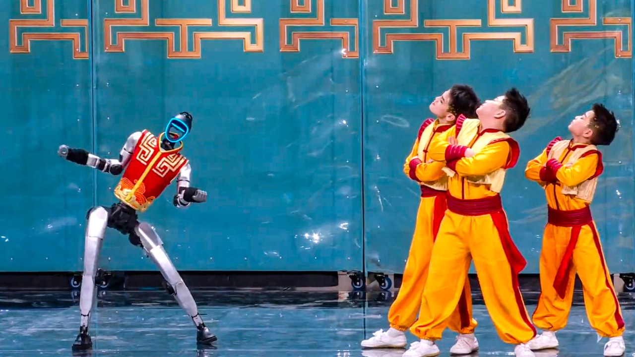 Image for Humanoids go mainstream as China’s robotics champions appear at CCTV spectacle