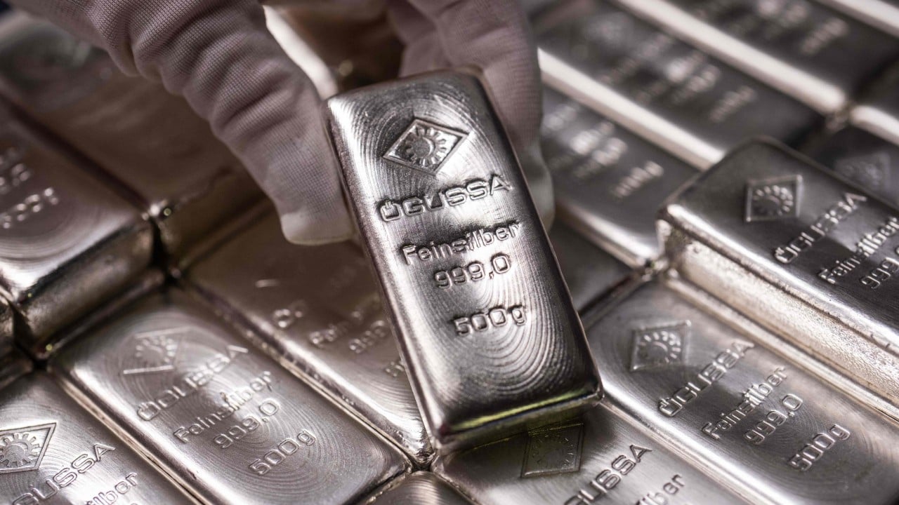 UBS China venture faces wrath of silver investors after valuation change increases losses