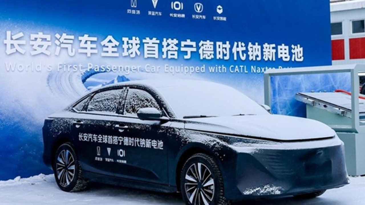 CATL’s sodium-ion breakthrough, Tesla’s AI training centre: 7 EV reads