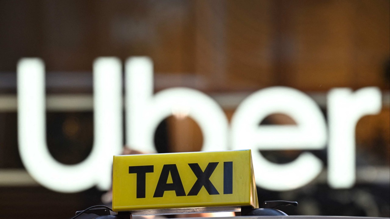Uber robotaxi: uber-sophisticated in tech and uber-complicated in law