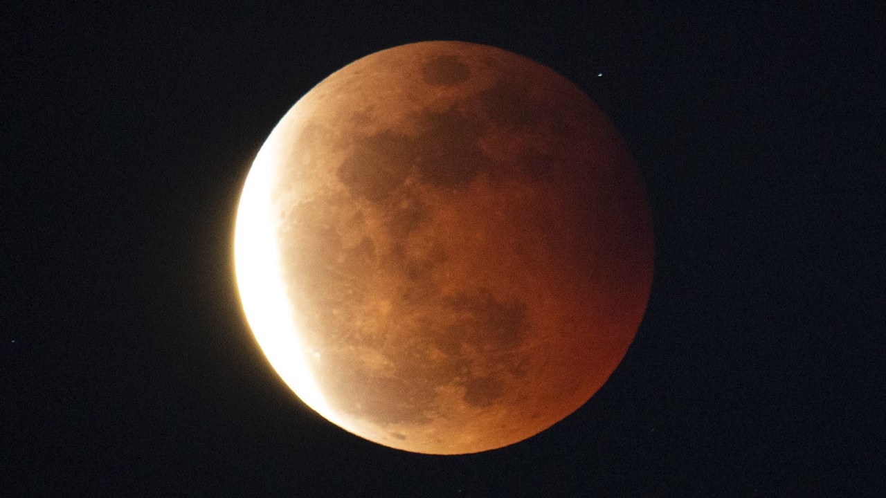 மார்ச் 3 ஆம் தேதி ஹாங்காங்கில் ‘பிளட் மூன்’ சந்திர கிரகணம் எதிர்பார்க்கப்படுகிறது