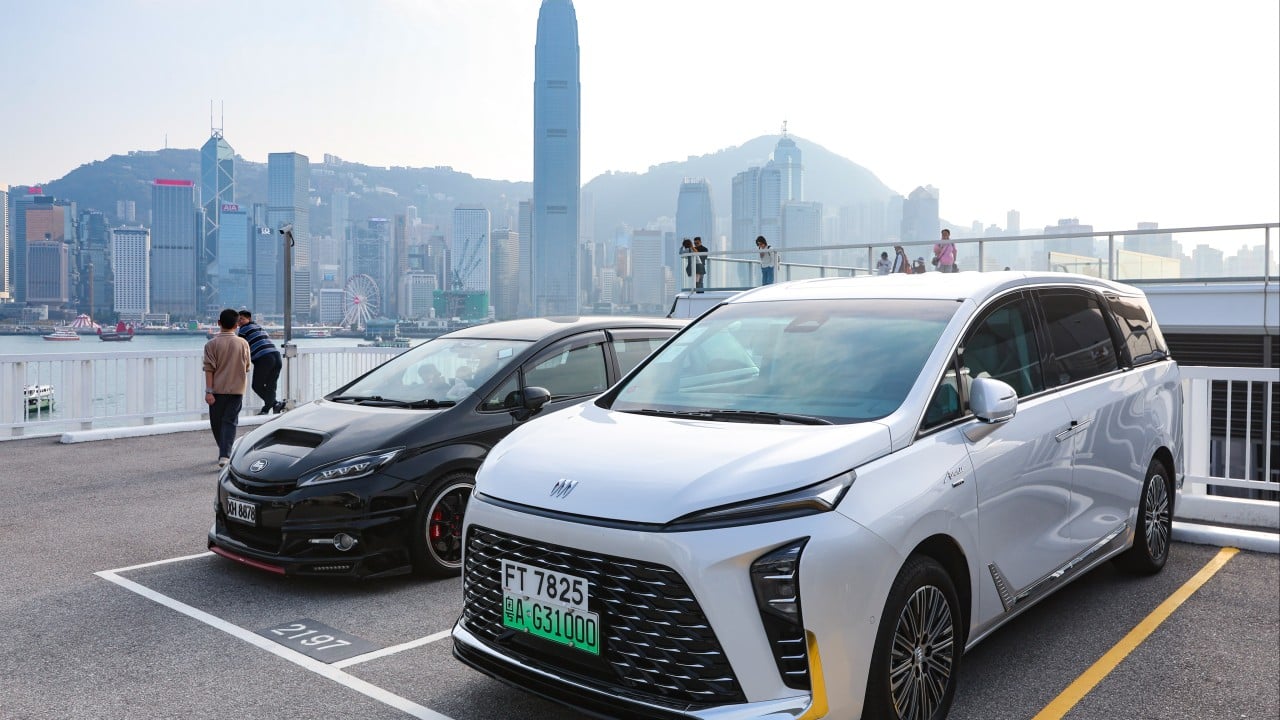 600 Guangdong drivers enter Hong Kong as thousands apply for new scheme
