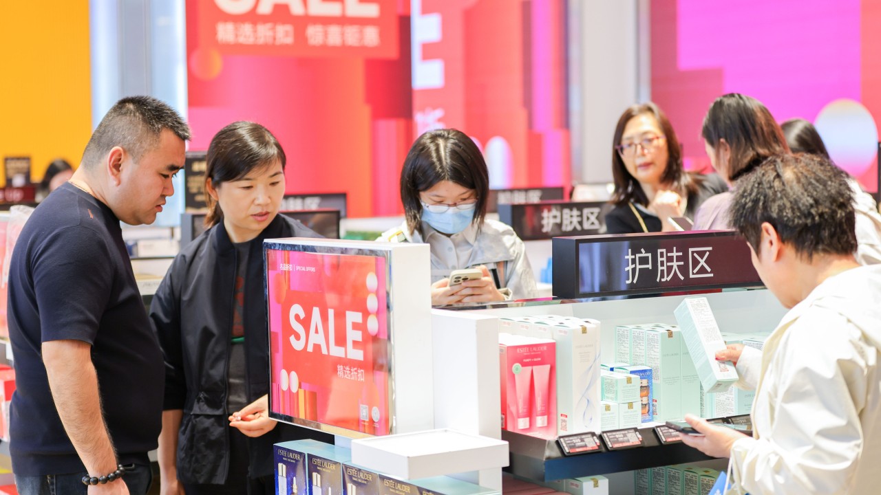 Chinese shoppers are Asia’s biggest airport spenders, study finds