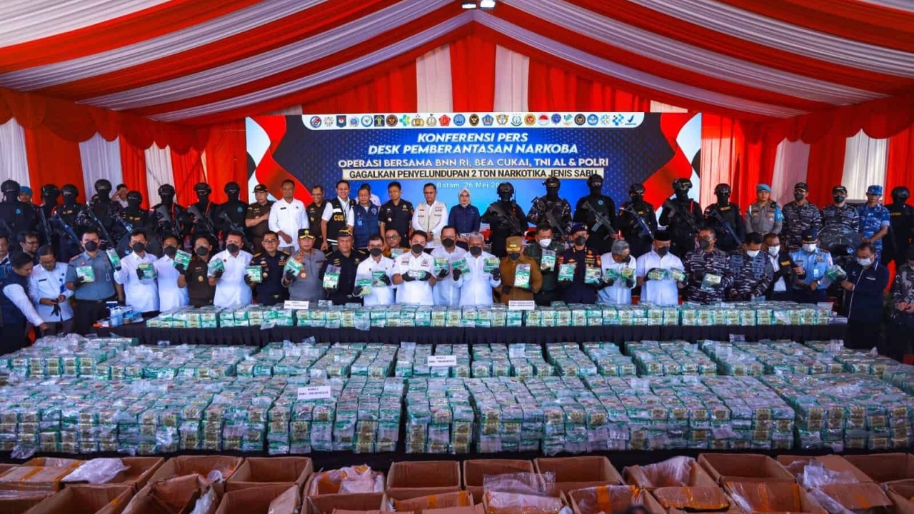 Indonesia’s bid to execute 6 cargo ship crew in drug case sparks legal debate