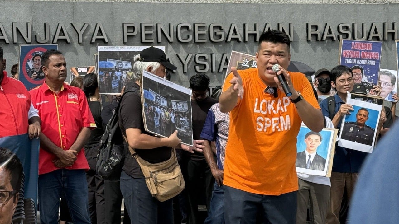 Malaysia considers royal commission to probe anti-corruption agency allegations