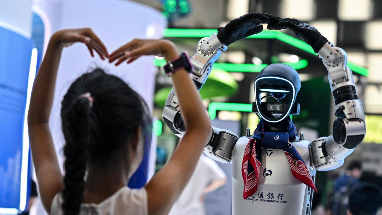 Hong Kong Urged to Regulate Rising AI Agents