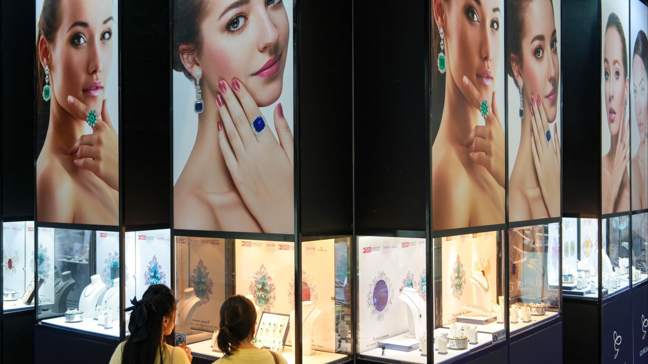 10 exhibitors and Iranian buying mission miss Hong Kong jewellery fair amid war