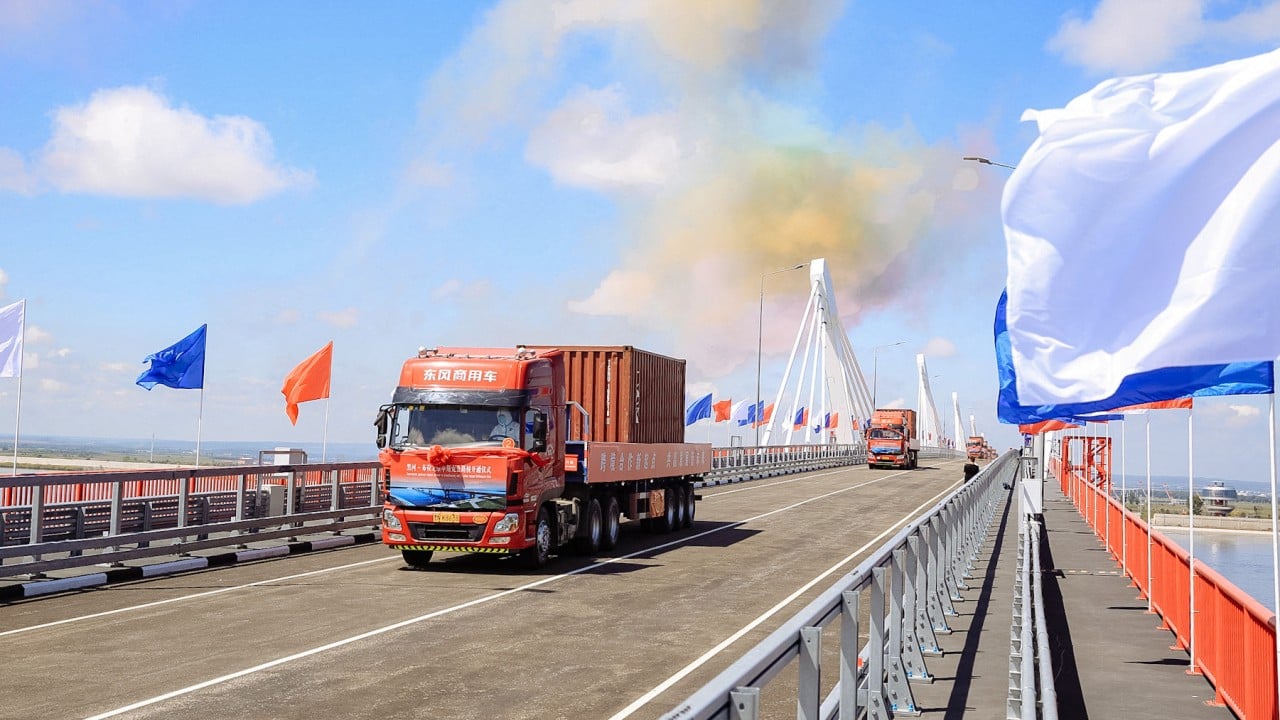 Top envoy urges China-Russia border infrastructure as sanctions stymie transport