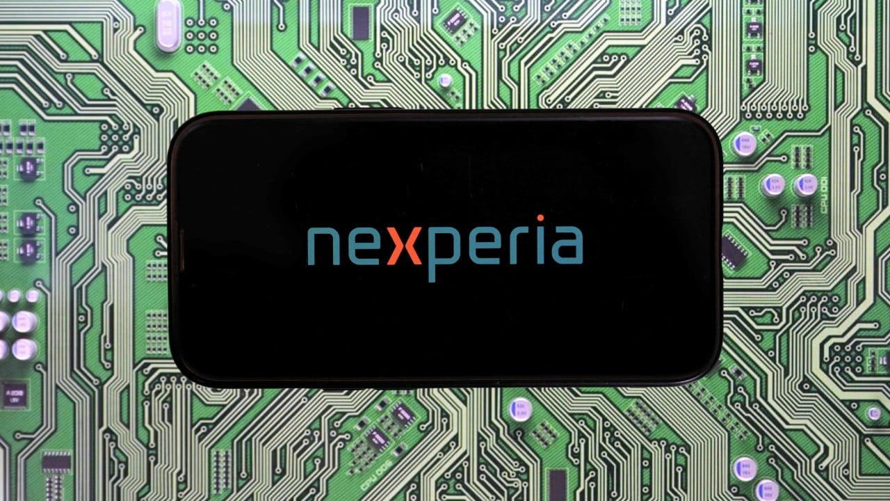 China Warns of Chip Crisis in Nexperia Dispute