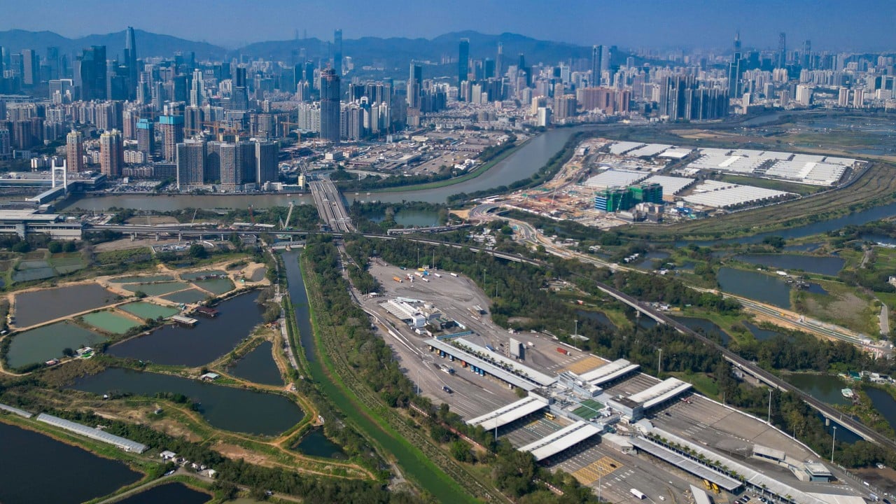 Hong Kong tycoon urges prudent approach to development amid global uncertainty