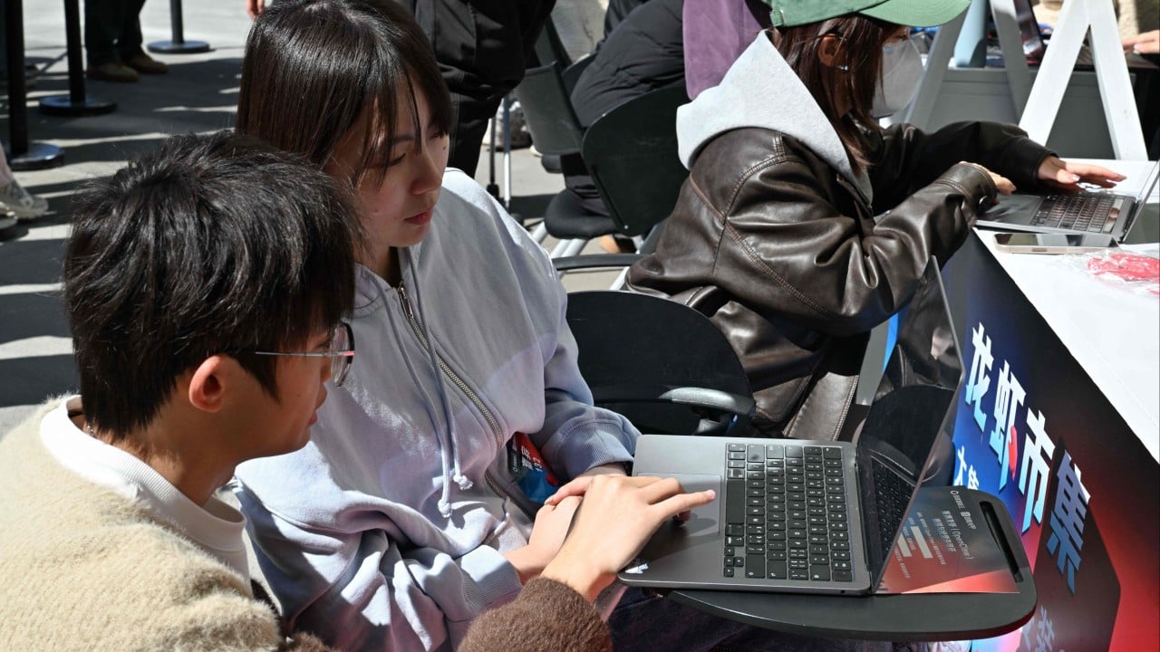 Image for From stock tips to blind dates: why Chinese are obsessed with ‘raising’ a lobster