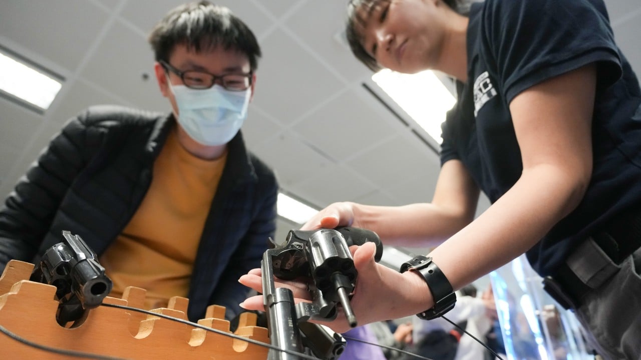 Hong Kong’s anti-corruption agency seeks 50 new officers, refuses to ease criteria