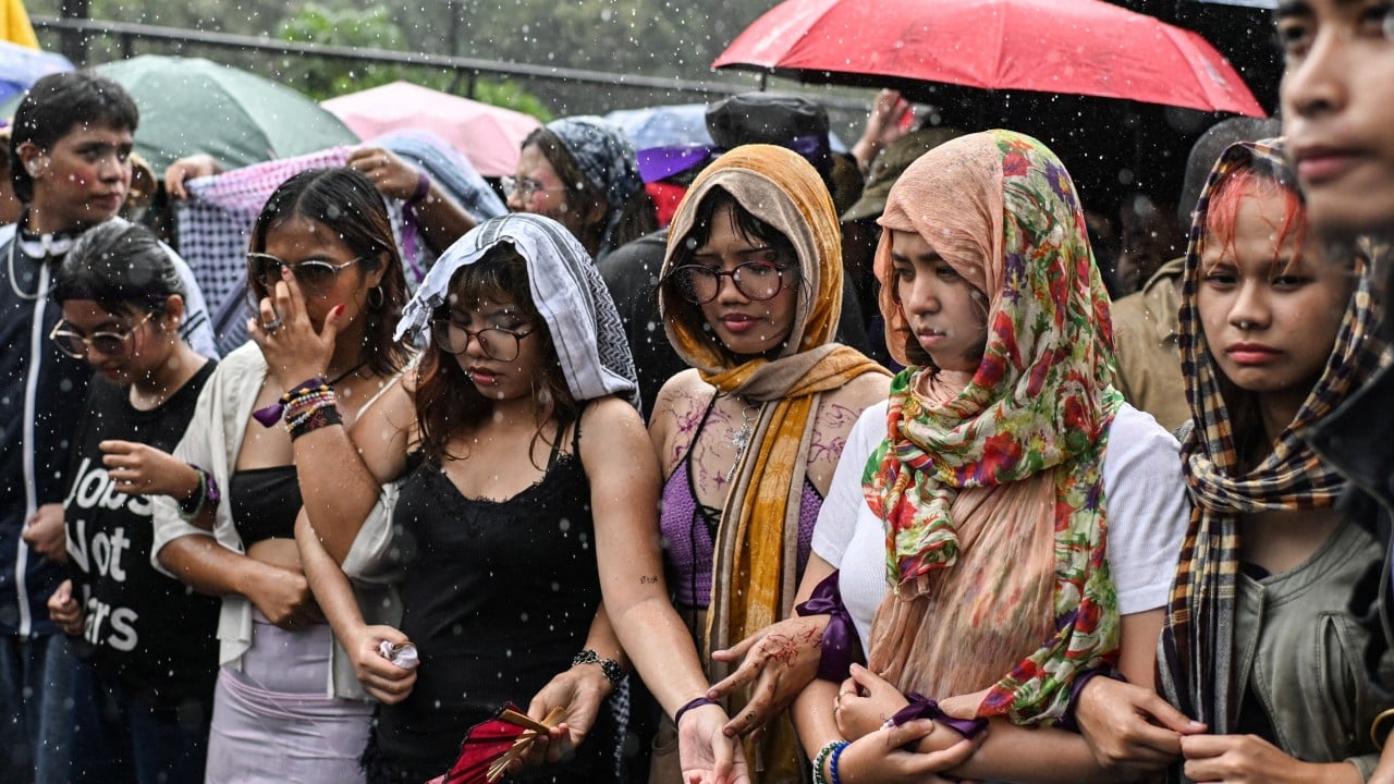 Most Filipino women think a woman’s place is in the home, survey finds