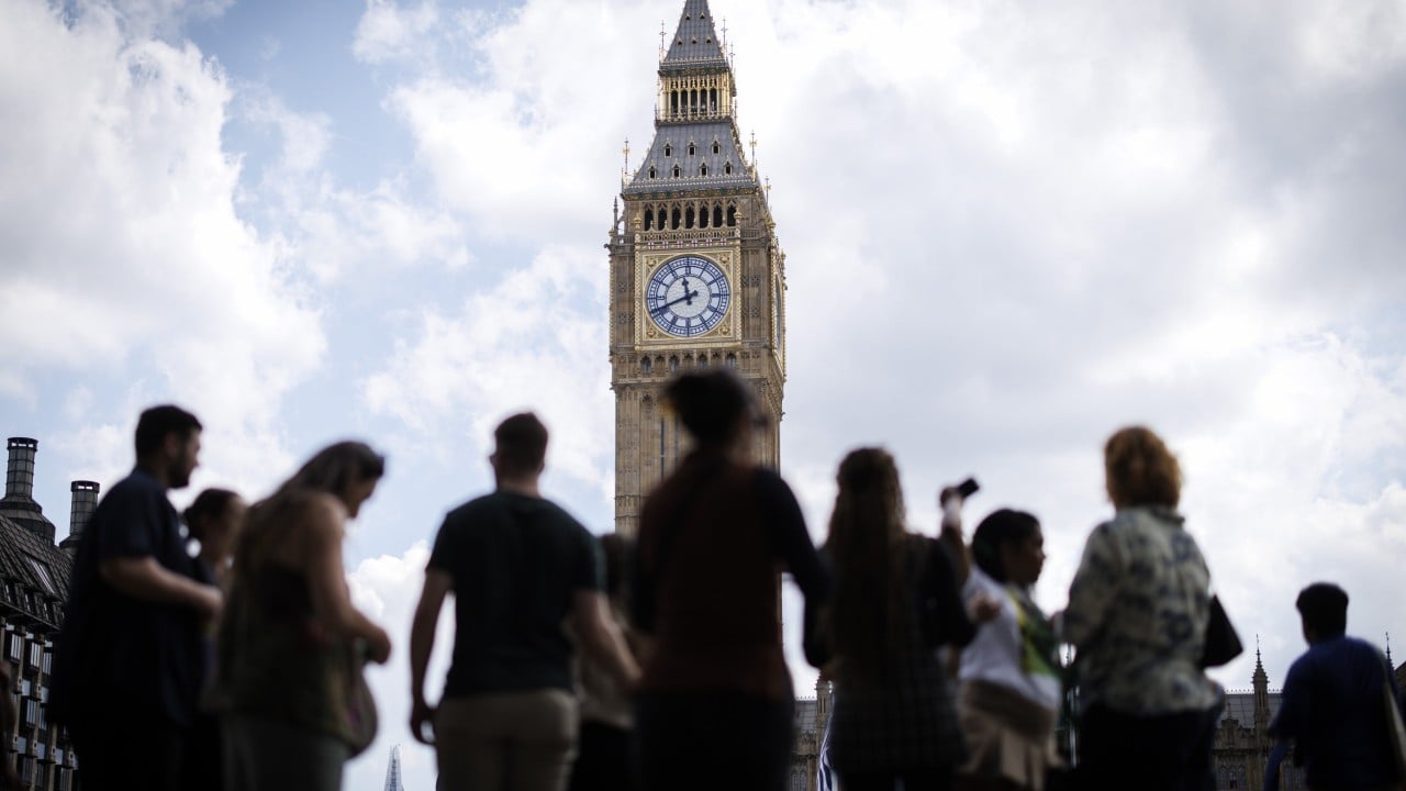 Hongkongers on BN(O) pathway won’t face tougher English test, UK confirms