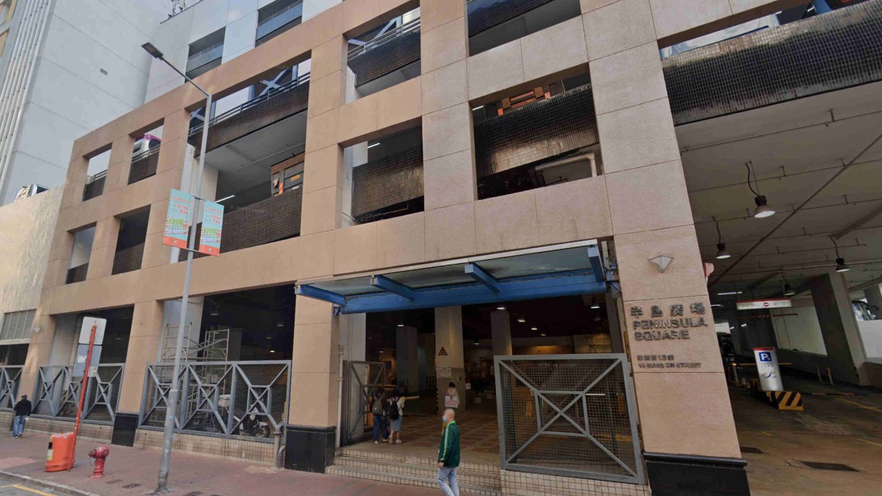 Hong Kong police hunt 3 suspects over US$12 million gold theft