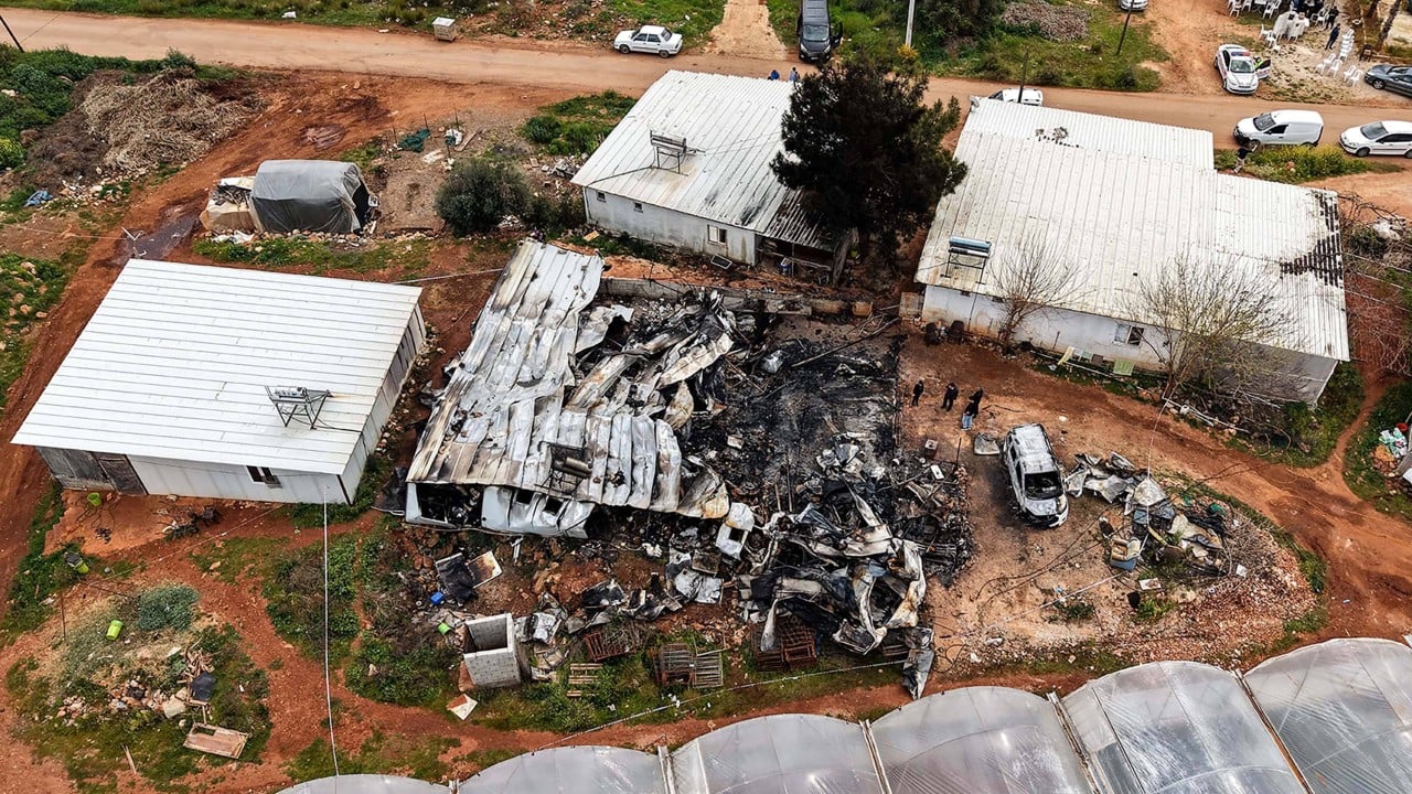 Pregnant woman and 5 kids die in container fire in Turkey