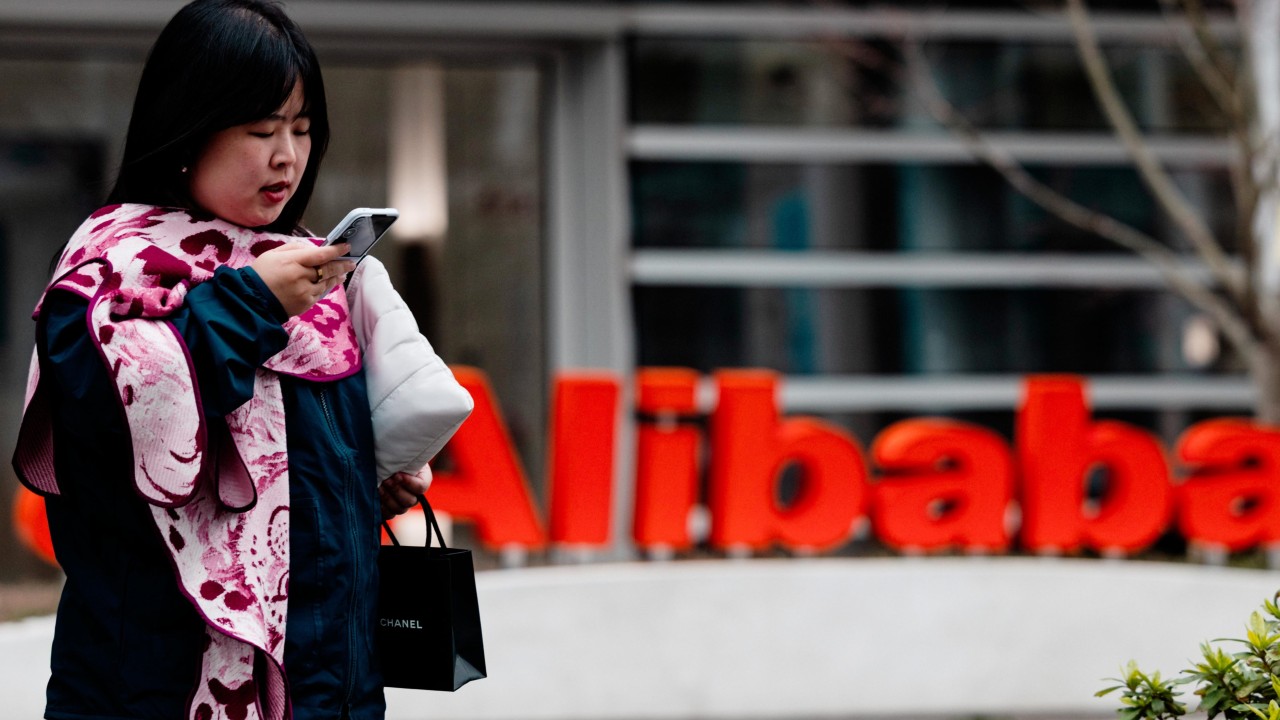 Alibaba Qwen3.5-Max Tops China, Trails US