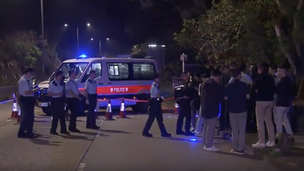 Police officers fire 5 shots at charging assailant carrying serrated knife, metal rod