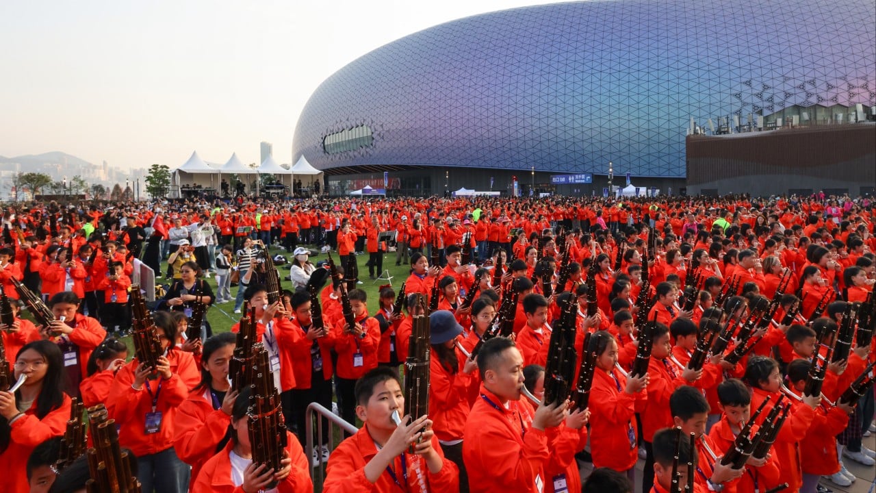 1,200 musicians set Guinness World Record at concert in Hong Kong