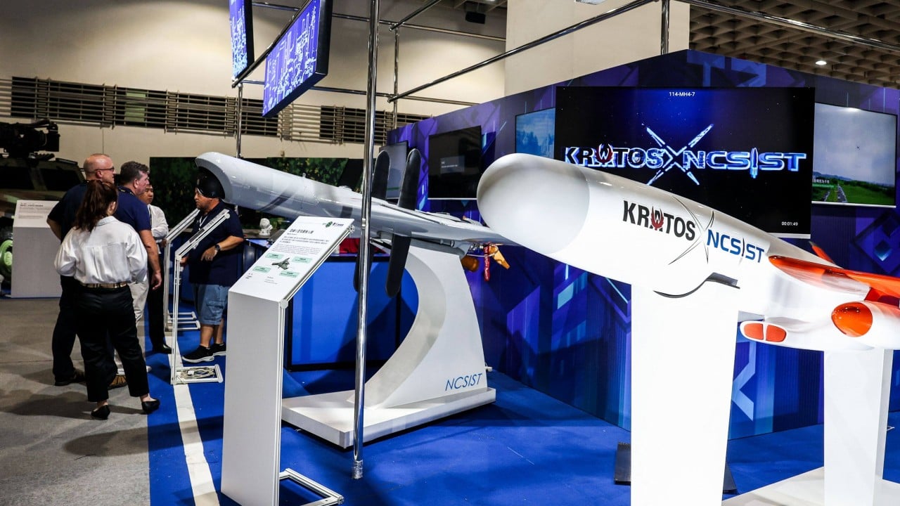 تايوان تخاطر بأزمة سلسلة توريد في سعيها لمركز طائرات بدون طيار بالآسيوي