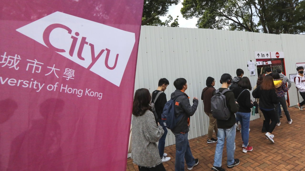 CityU professor gets 4½ months in prison for offering HK$1,000 bribe to agent