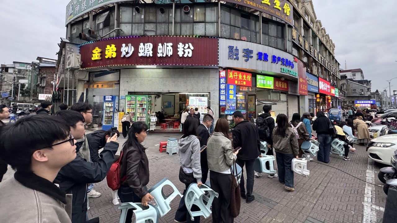 China consumer stocks jump on strong earnings, but analysts warn of limited recovery