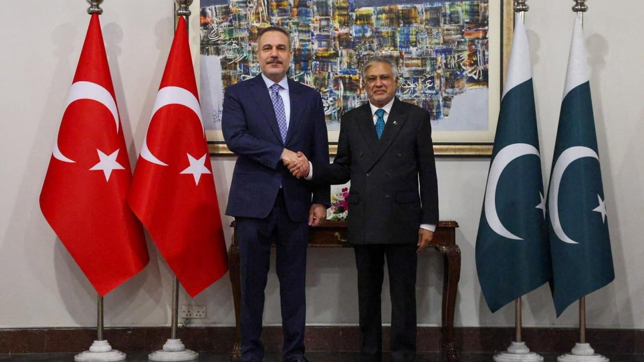 Regional diplomats gather in Pakistan for talks to end Iran war