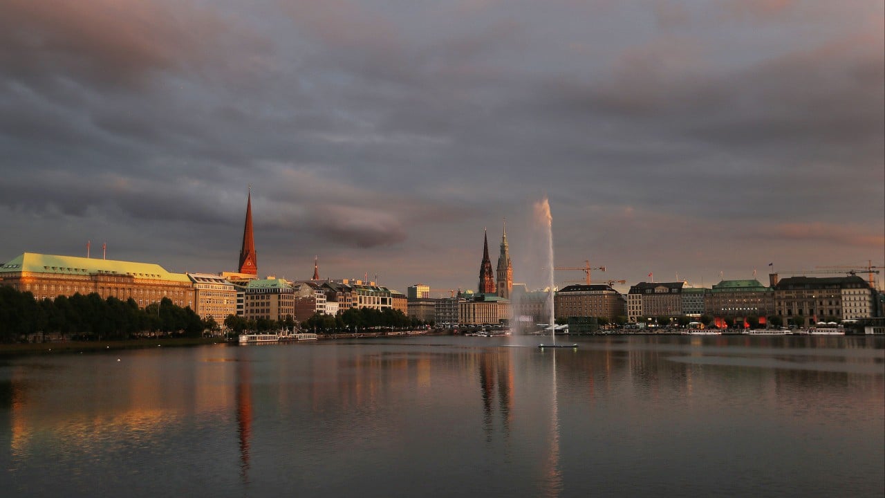 Wolf bites woman in German city shopping area